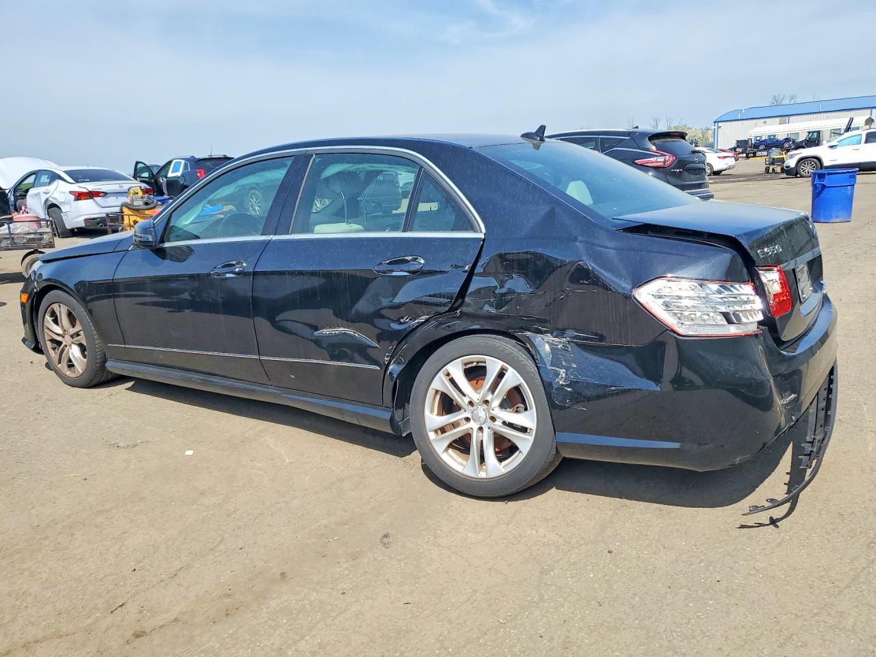 2013 MERCEDES-BENZ E-Class