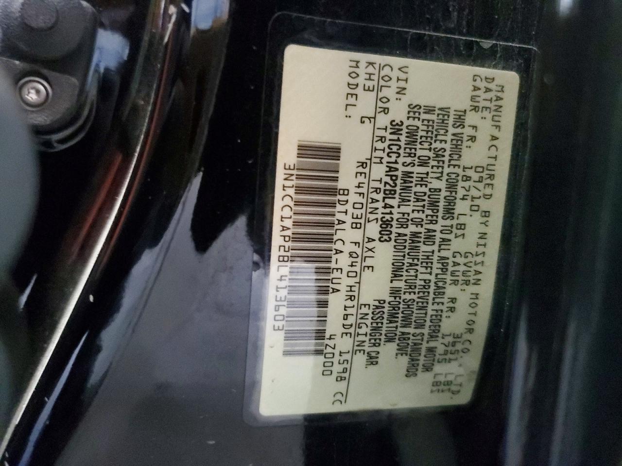 2011 NISSAN VERSA