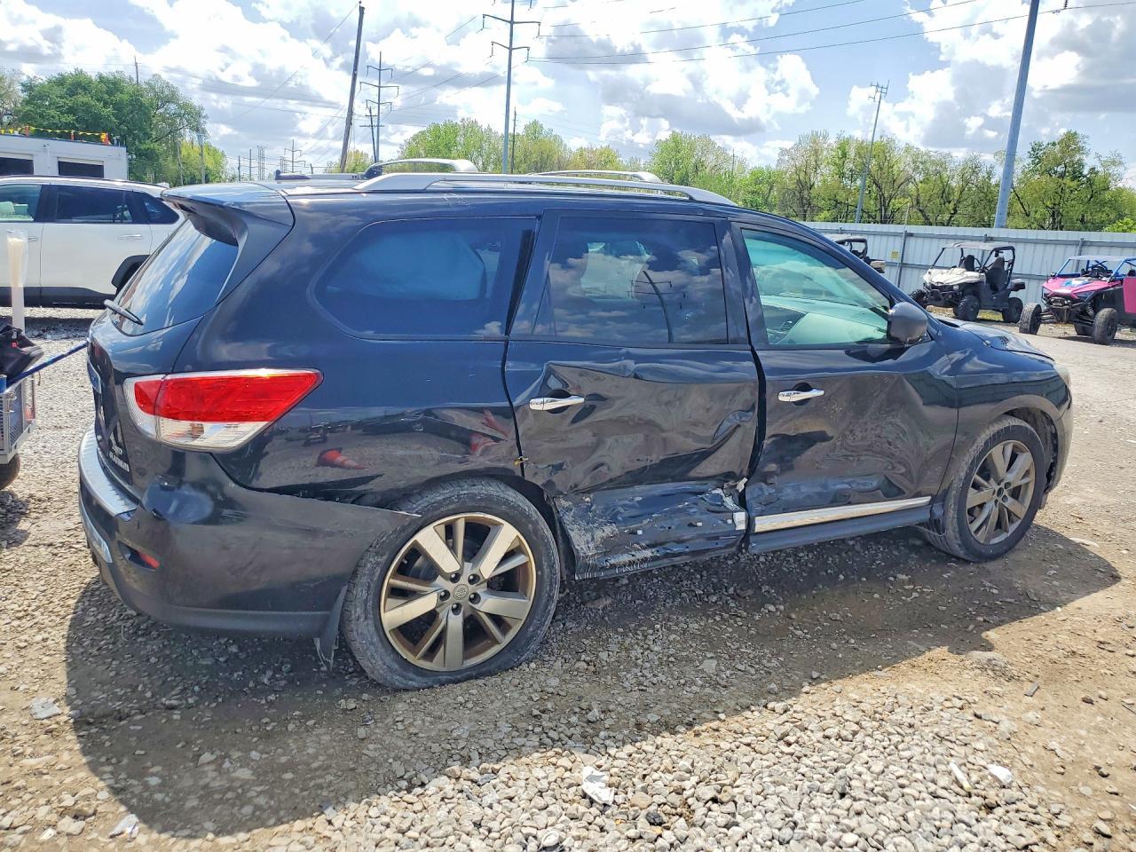 2015 NISSAN PATHFINDER