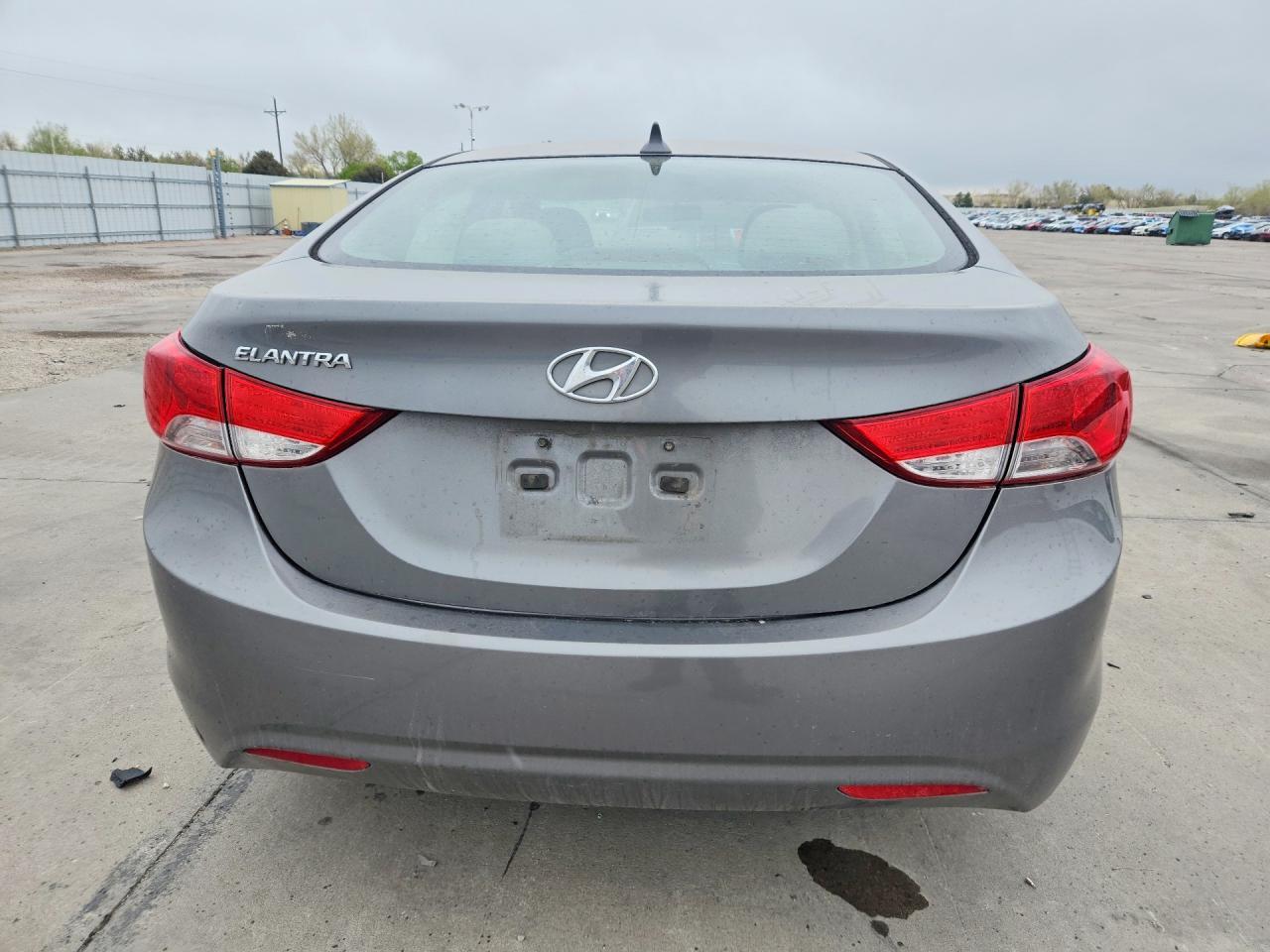 2012 HYUNDAI ELANTRA