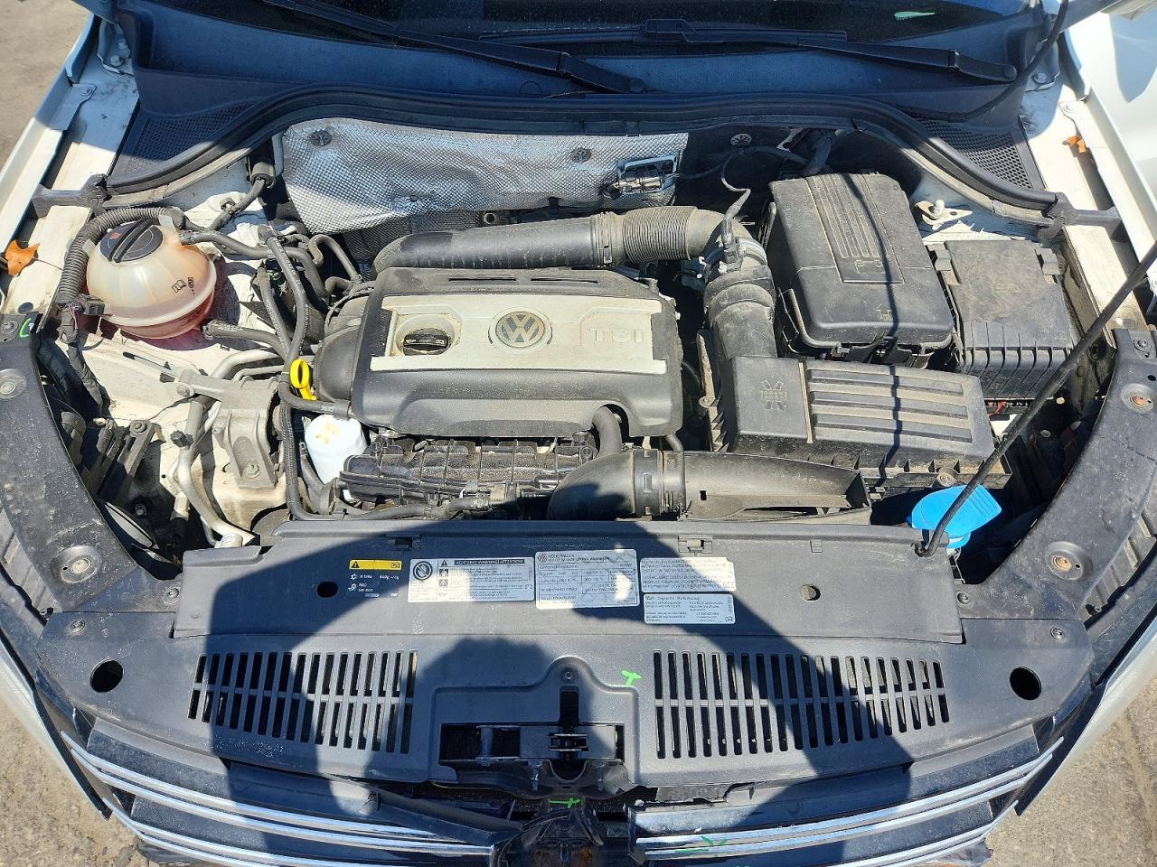 2016 VOLKSWAGEN TIGUAN