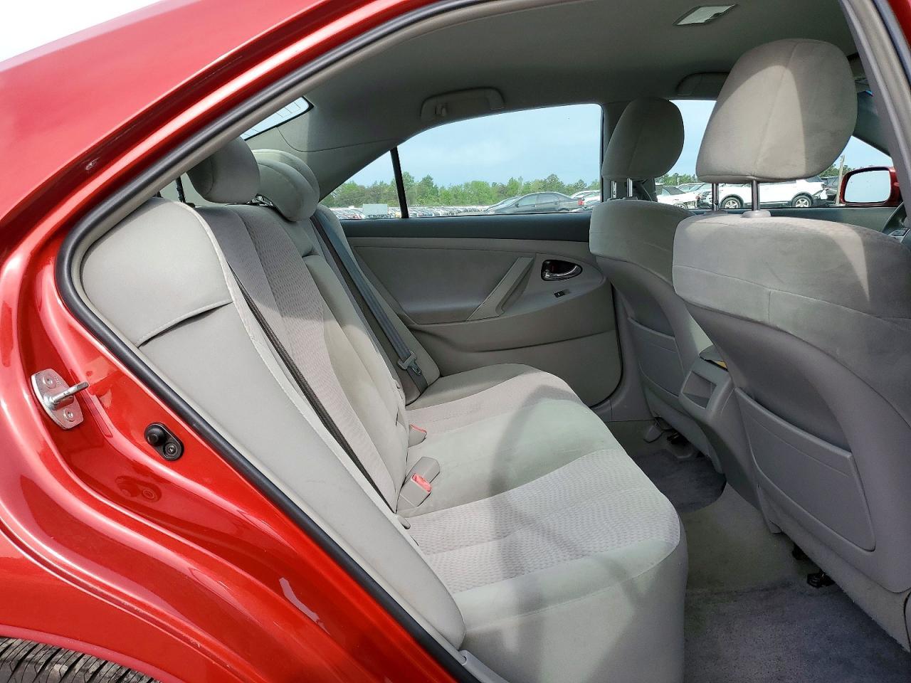 2011 TOYOTA CAMRY