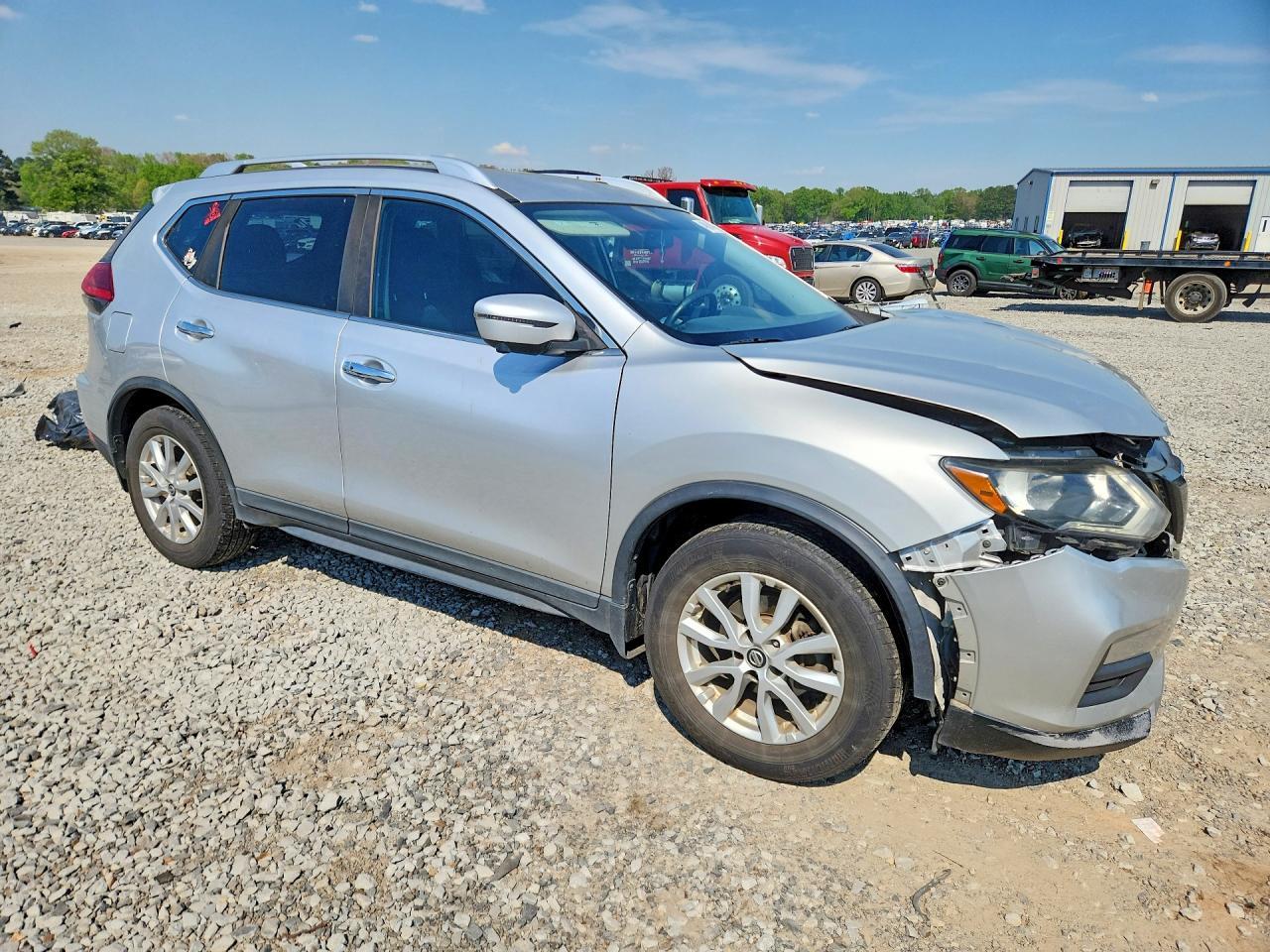 2017 NISSAN ROGUE