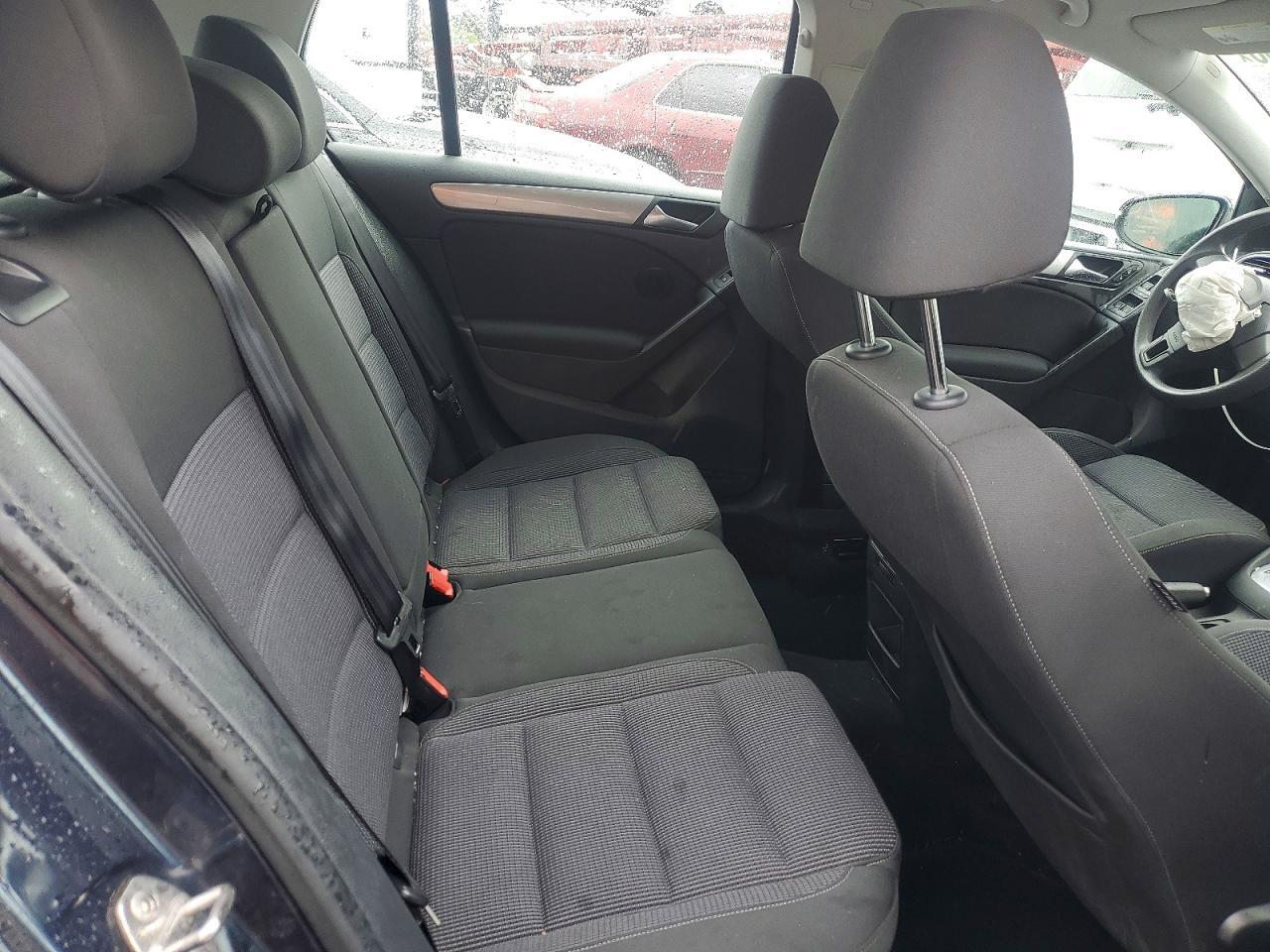 2013 VOLKSWAGEN GOLF