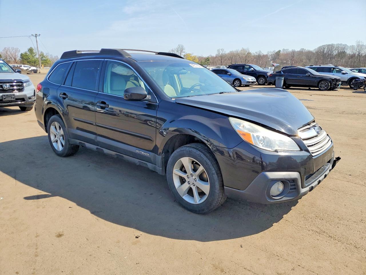 2014 SUBARU Outback