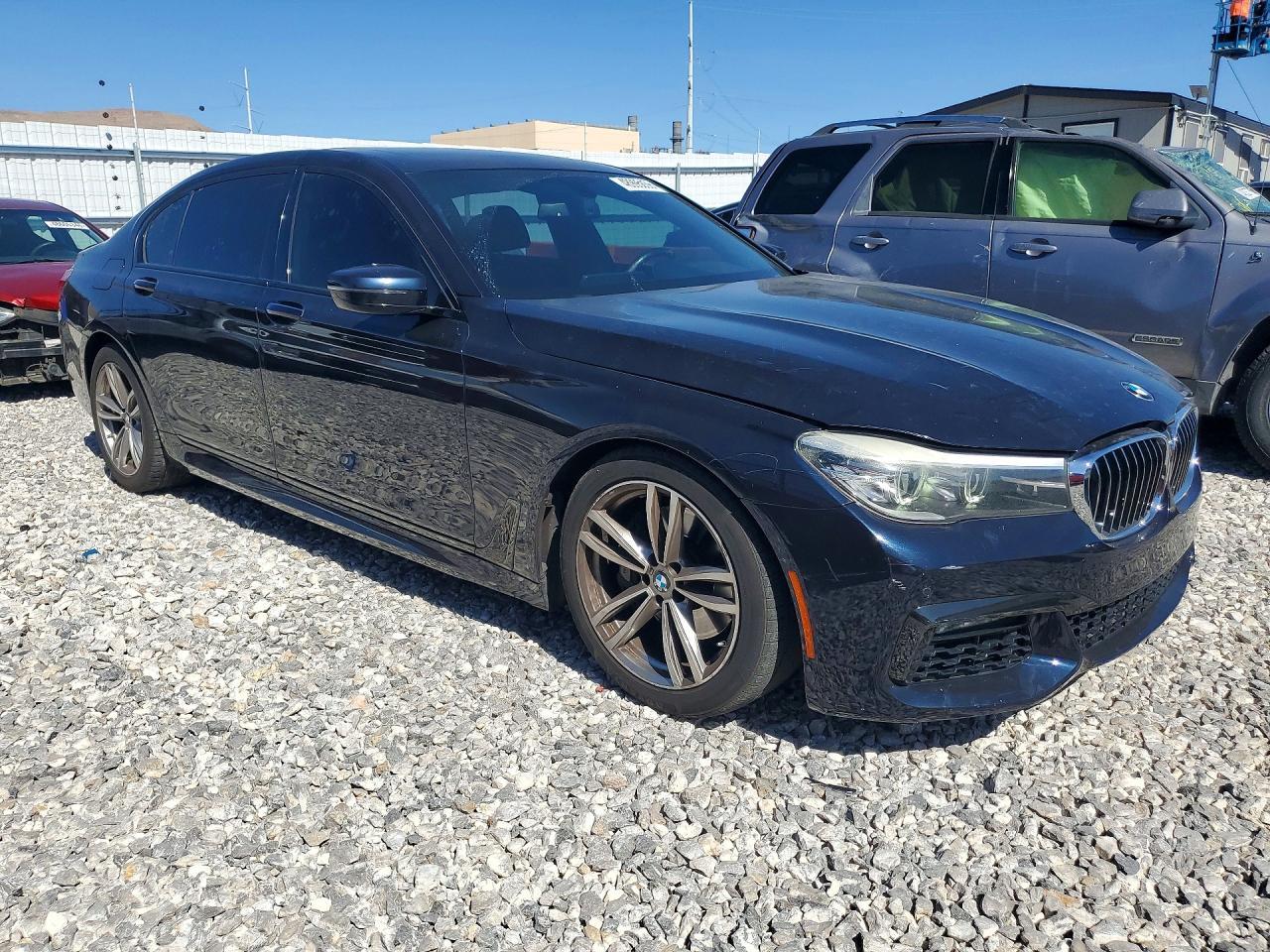 2016 BMW 7 series