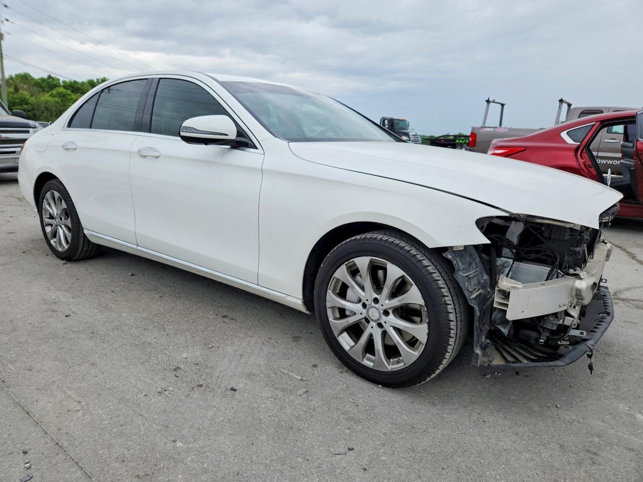 2017 MERCEDES-BENZ E-Class