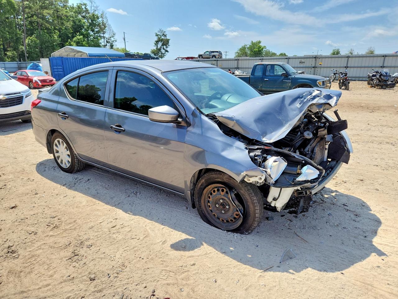 2018 NISSAN VERSA