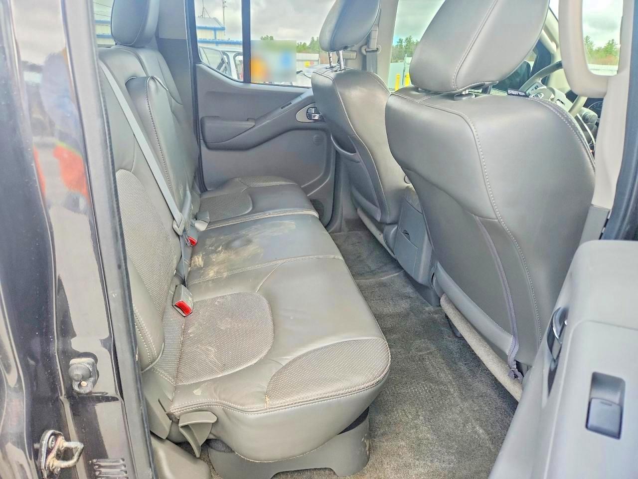 2011 NISSAN Frontier