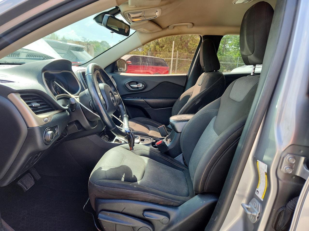 2022 JEEP CHEROKEE