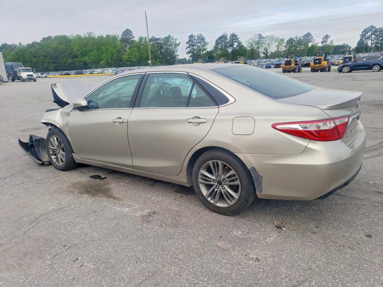 2016 TOYOTA CAMRY