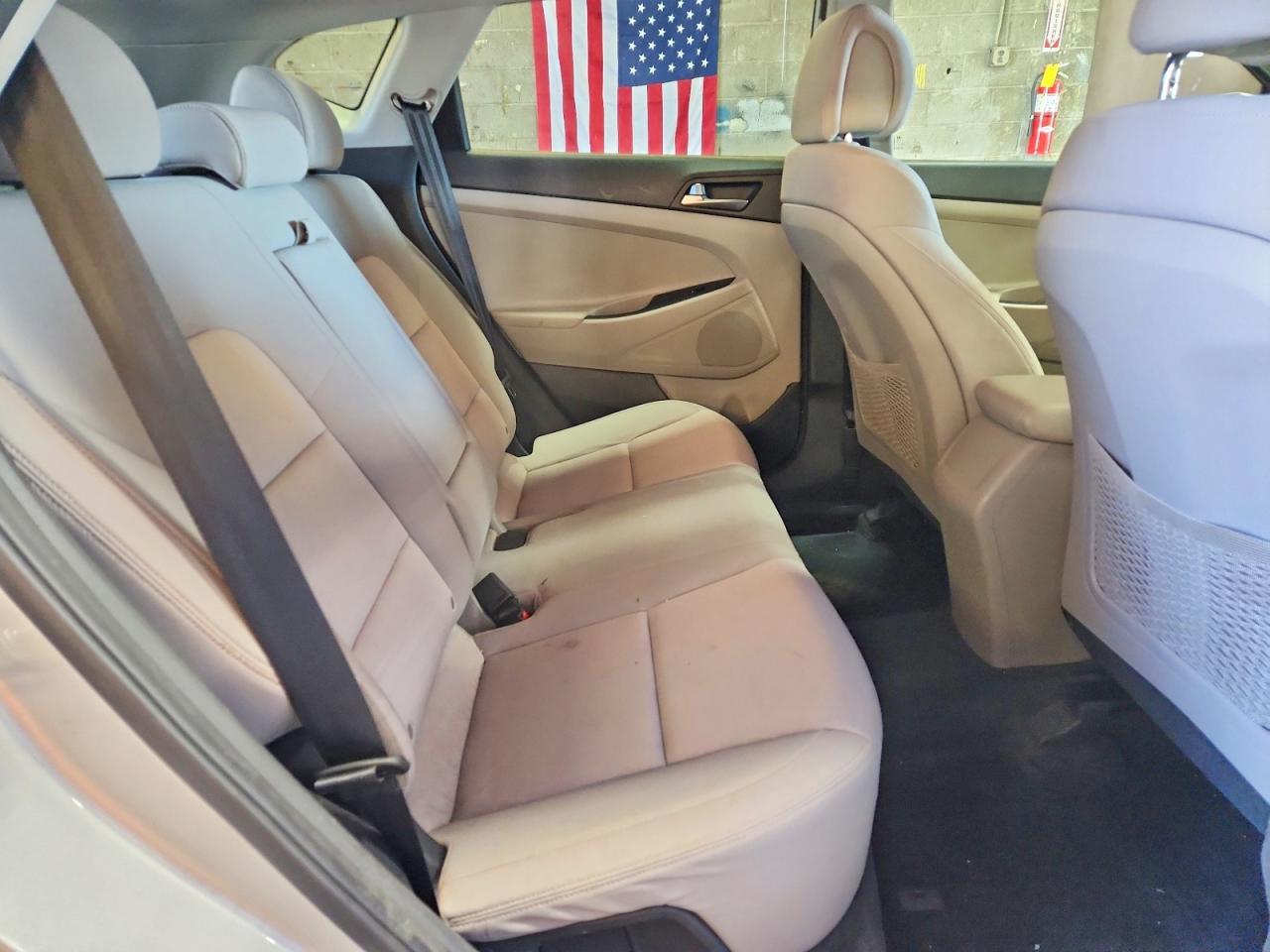2017 HYUNDAI TUCSON