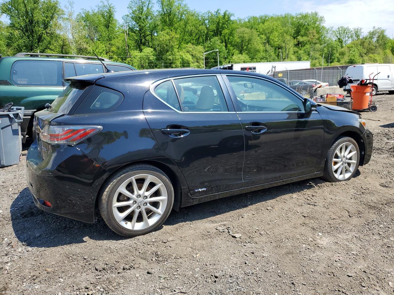 2013 LEXUS CT 200