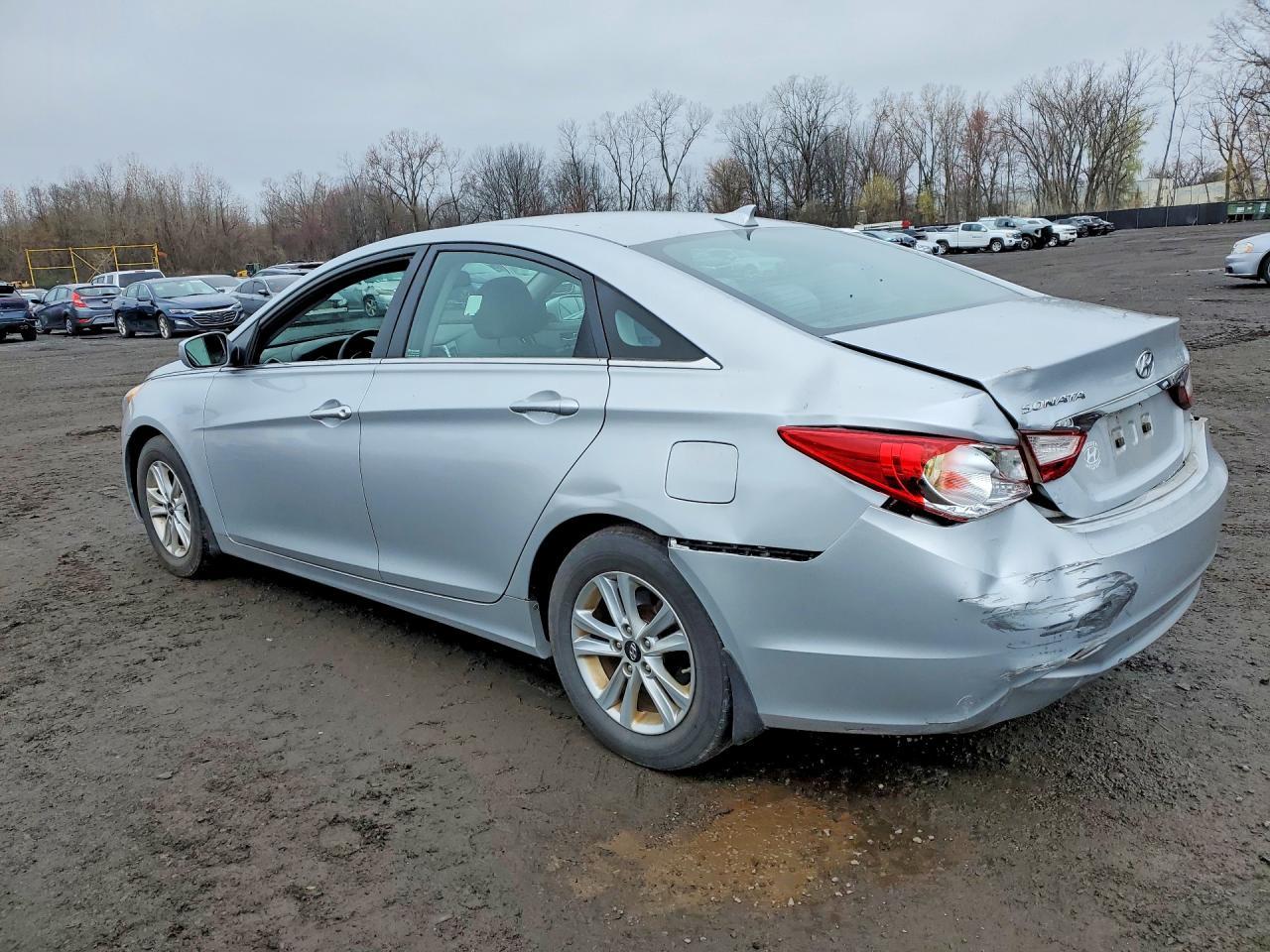 2013 HYUNDAI SONATA