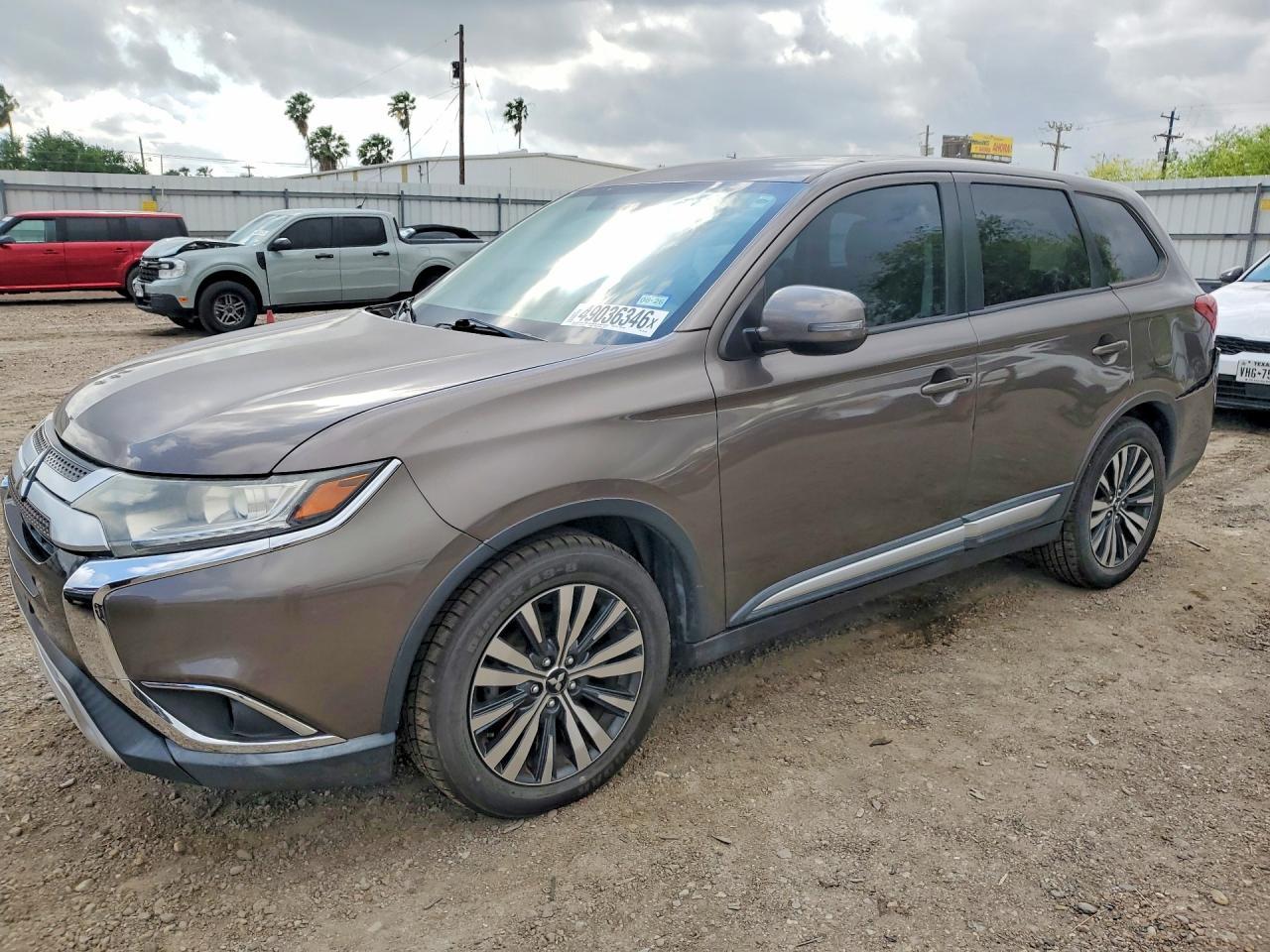 2019 MITSUBISHI outlander