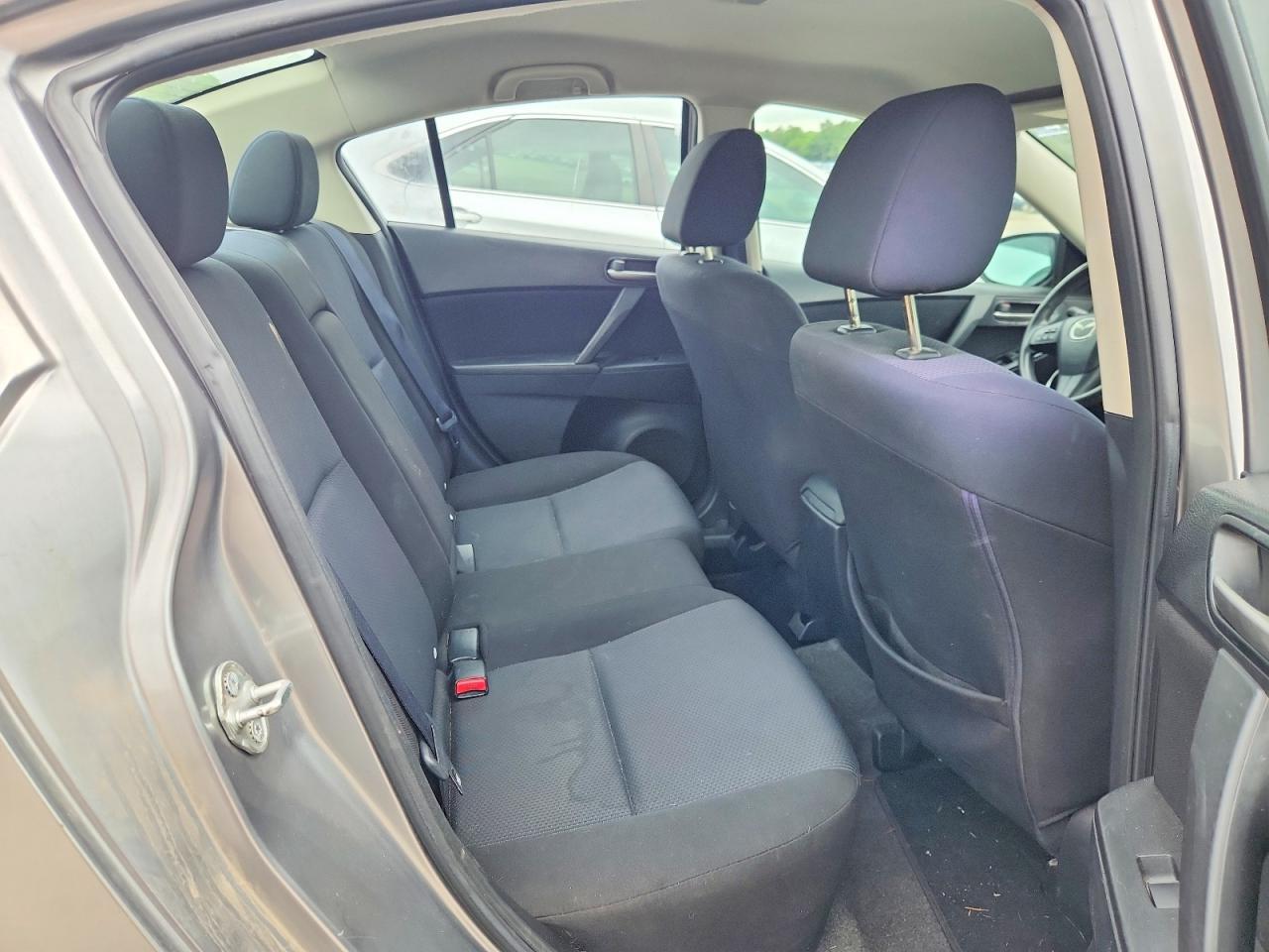 2010 MAZDA 3