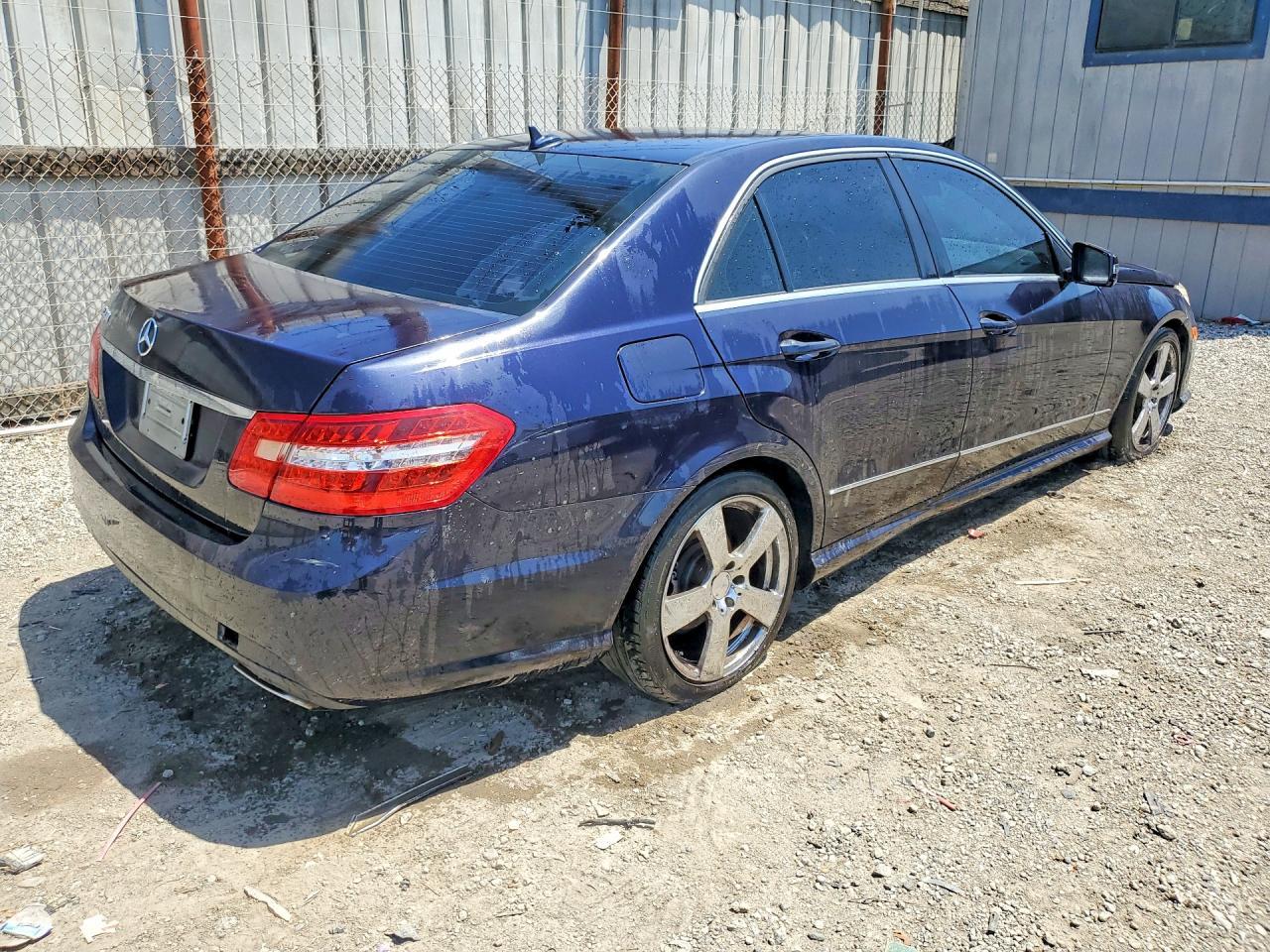 2010 MERCEDES-BENZ E-Class