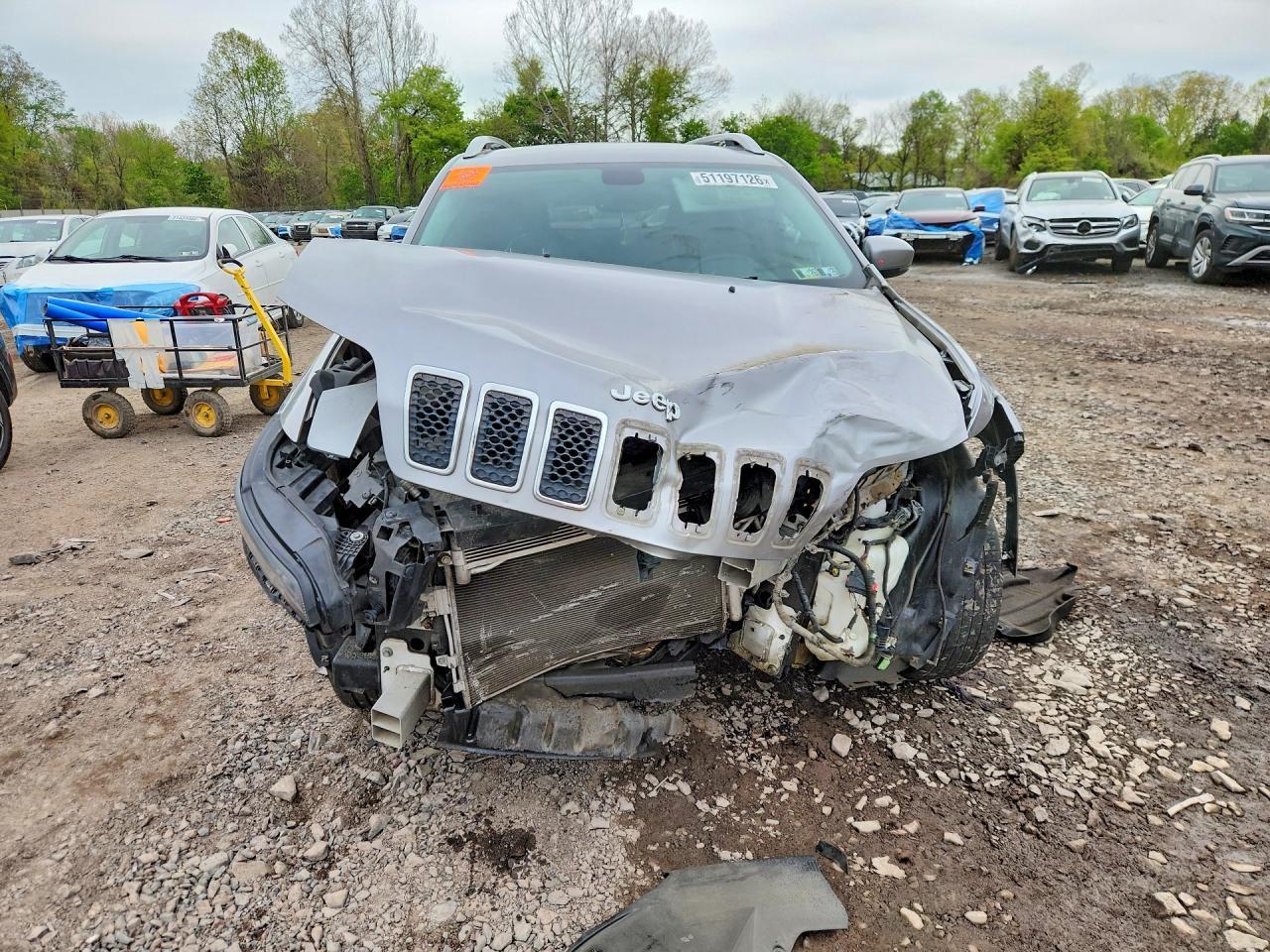 2019 JEEP CHEROKEE