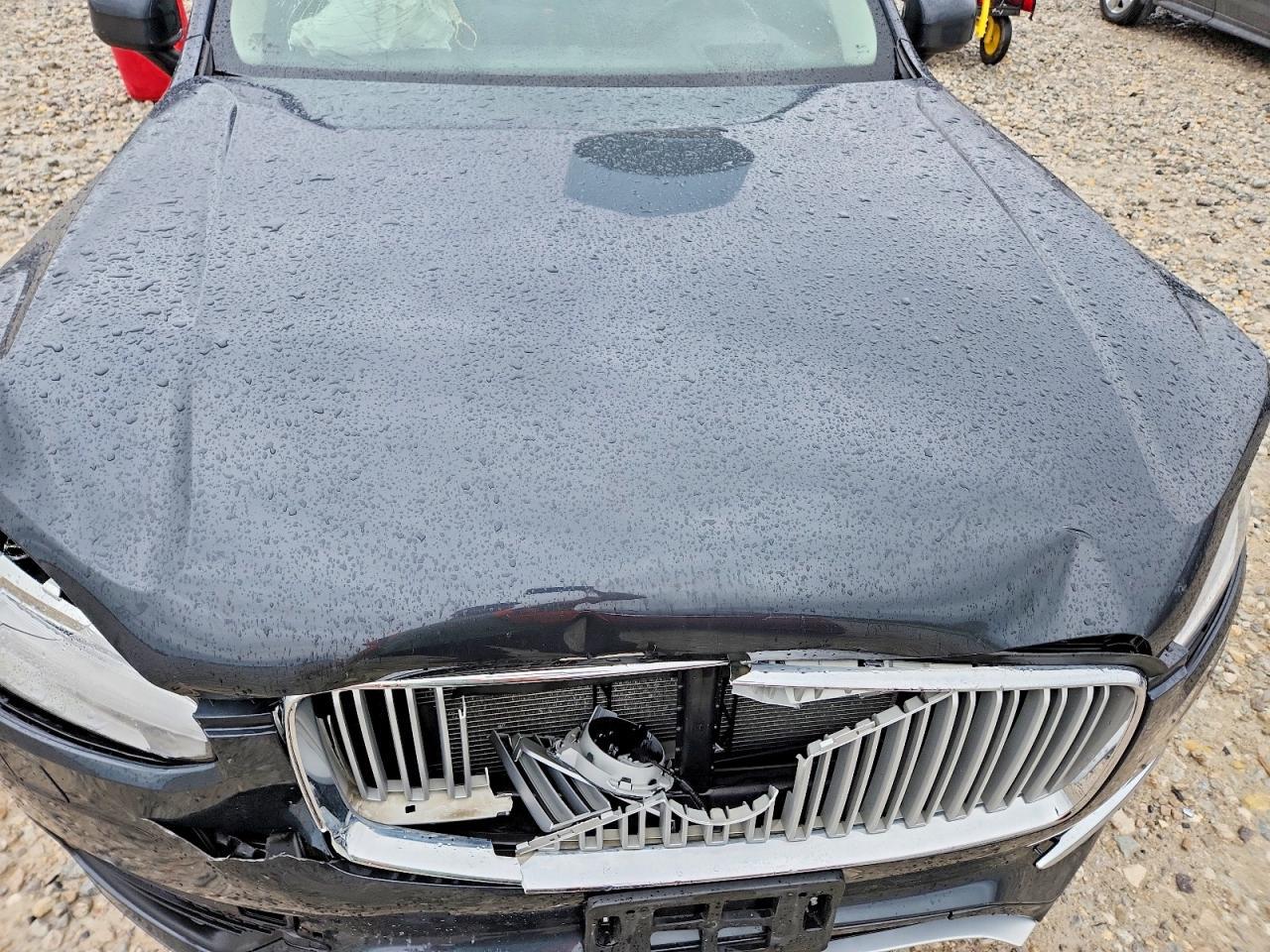 2019 VOLVO XC90