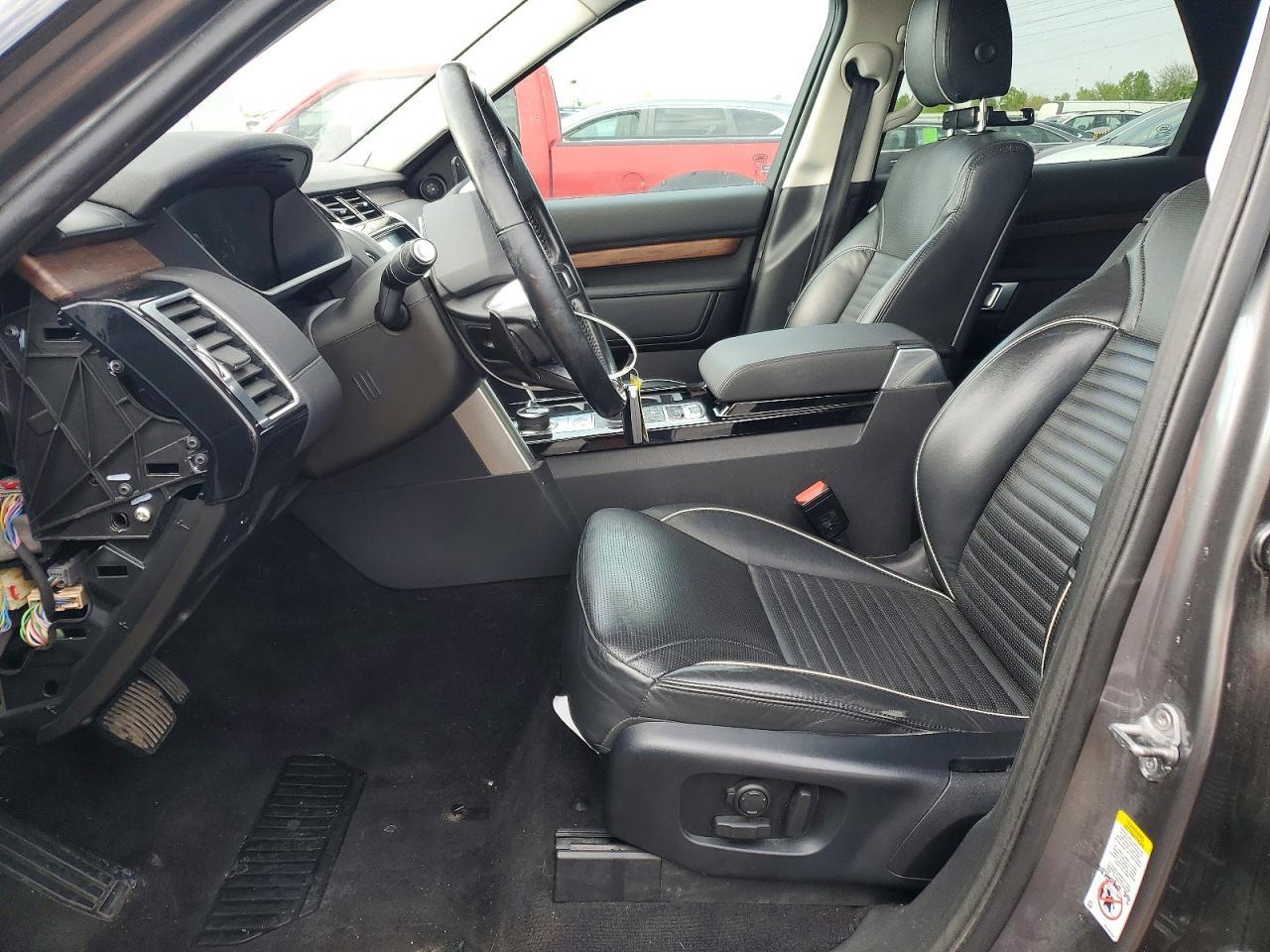 2018 LAND ROVER Discovery