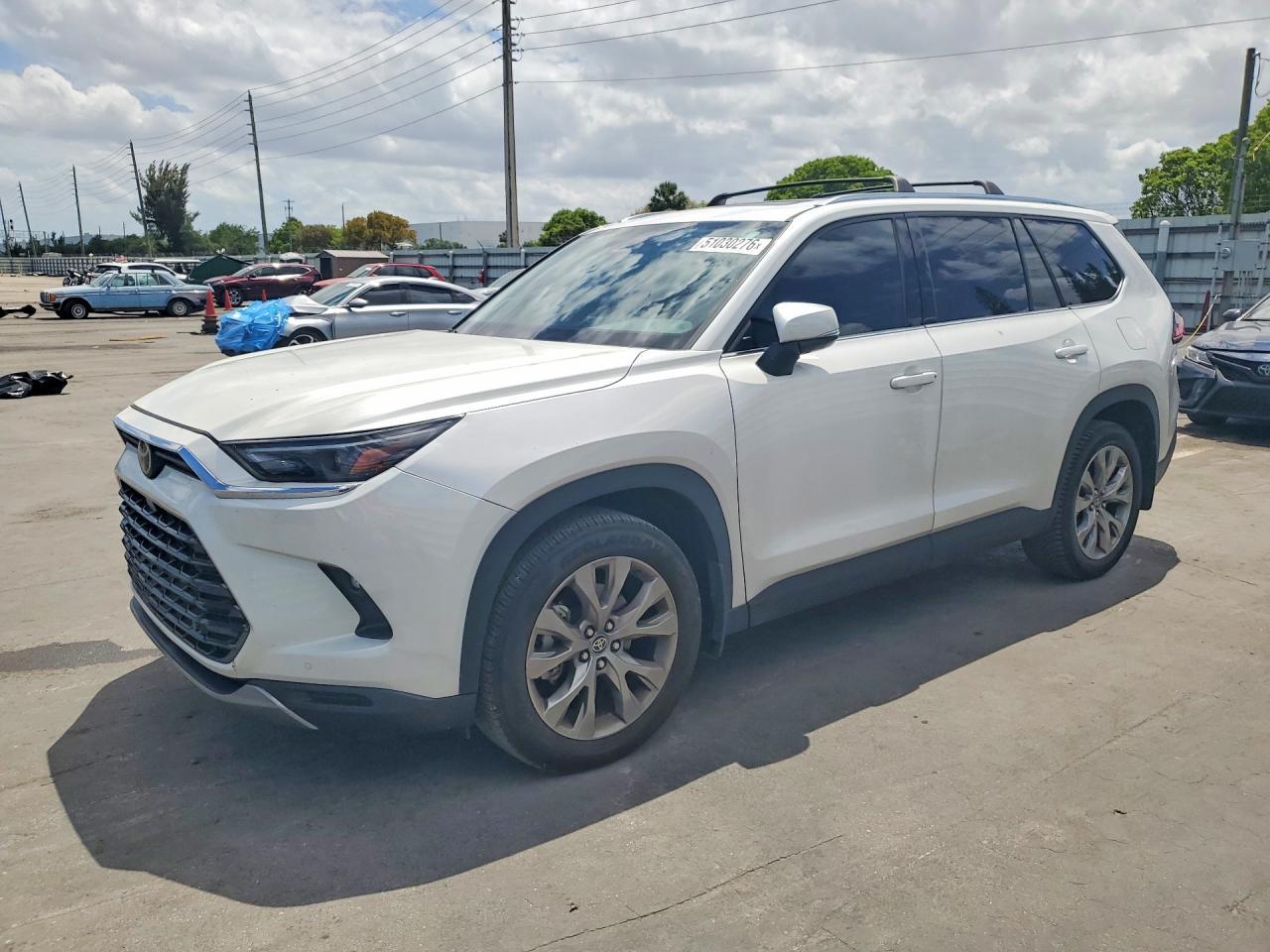 2024 TOYOTA HIGHLANDER