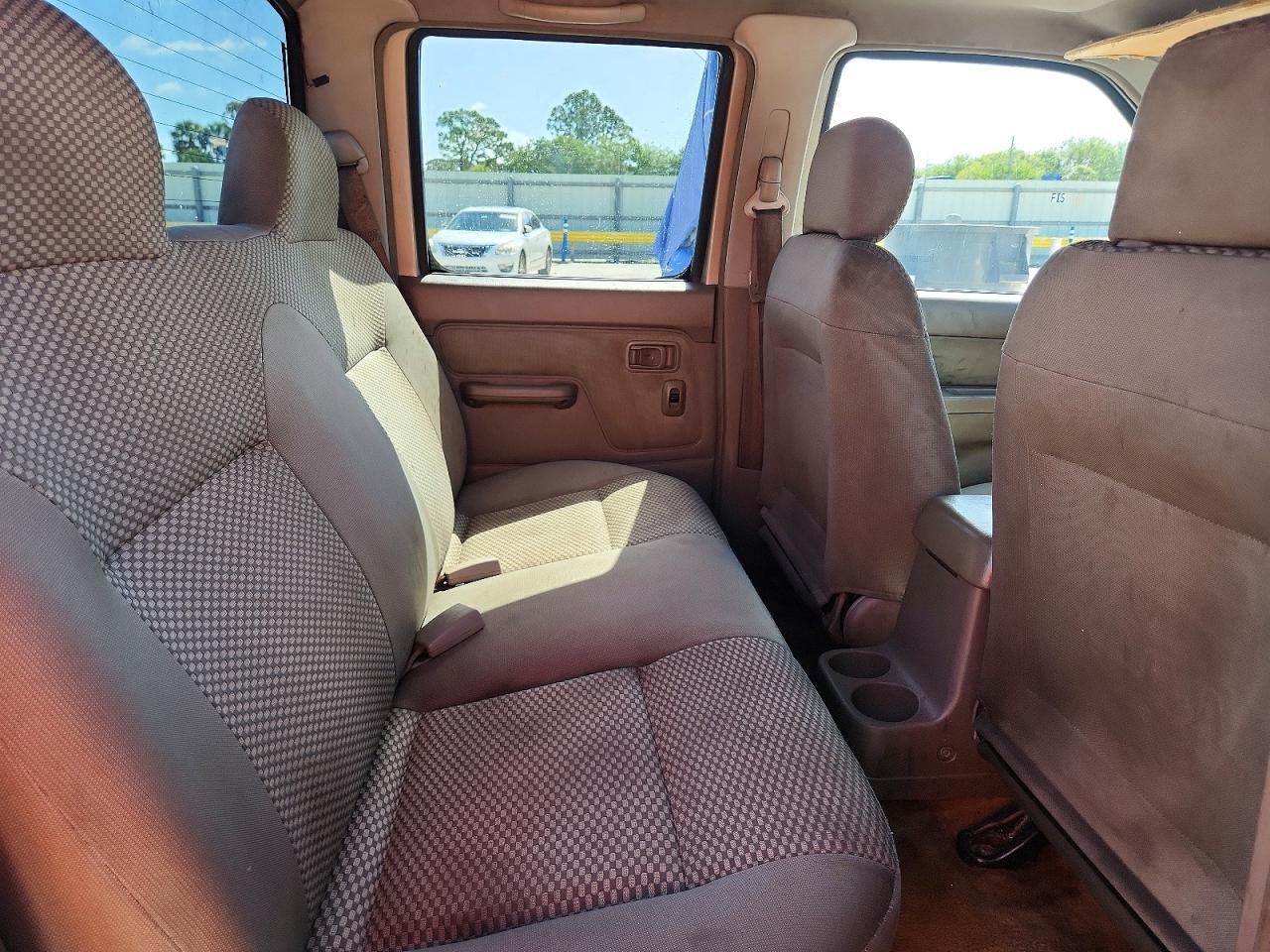 2001 NISSAN Frontier