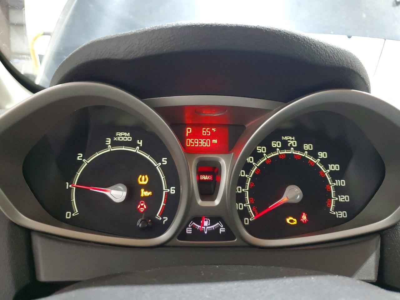 2011 FORD Fiesta