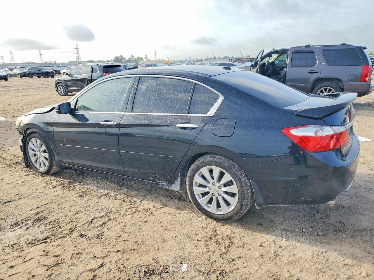 2015 HONDA ACCORD