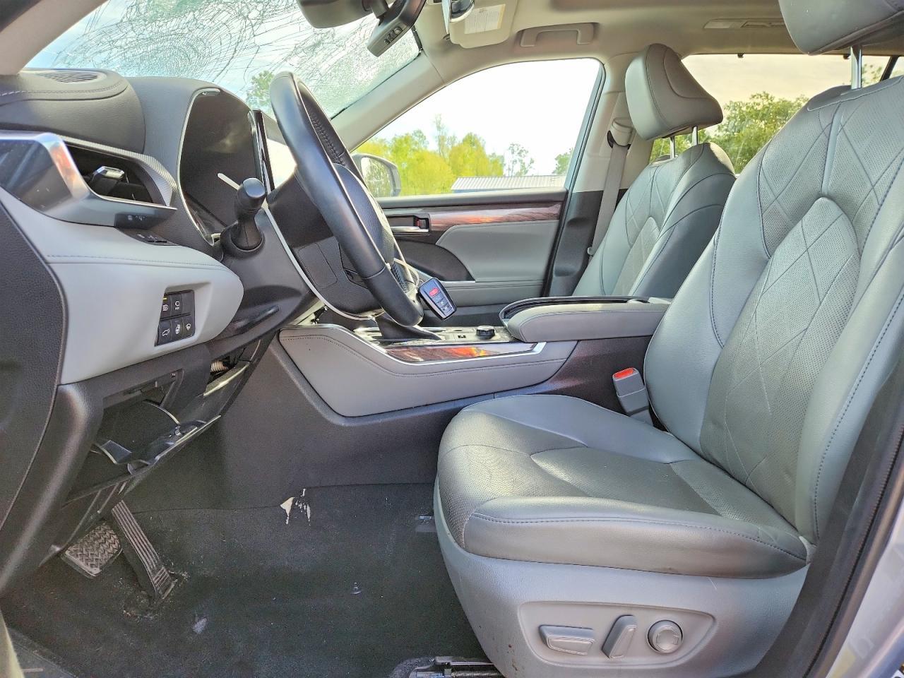 2022 TOYOTA HIGHLANDER
