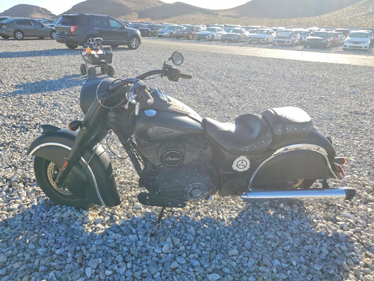 2016 INDIAN MOTORCYCLE CO. Chief