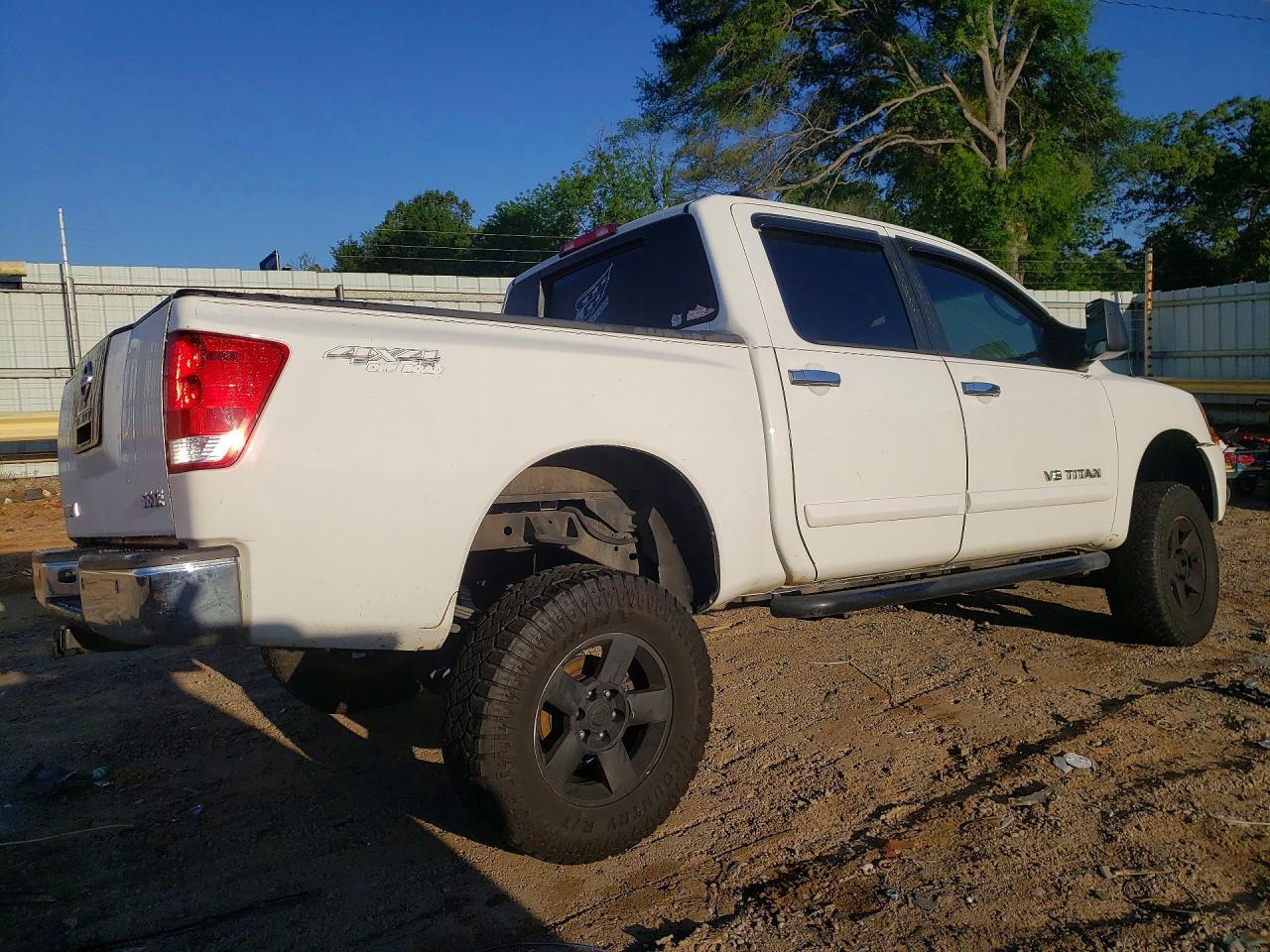 2007 NISSAN Titan