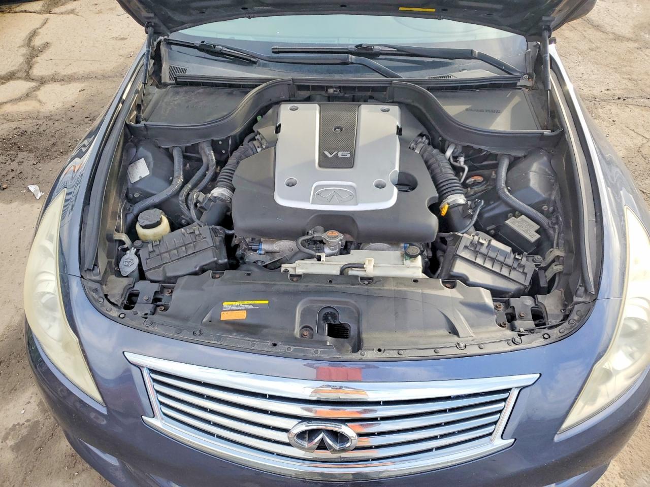 2011 INFINITI G25