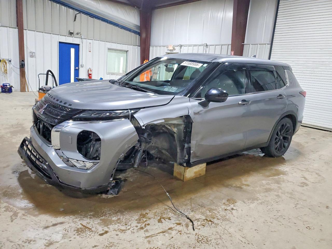 2023 MITSUBISHI outlander