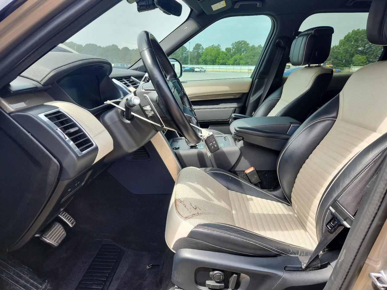 2021 LAND ROVER Discovery