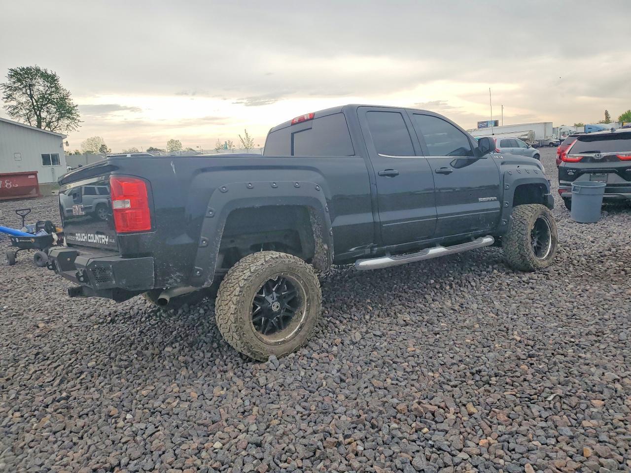 2016 GMC Sierra