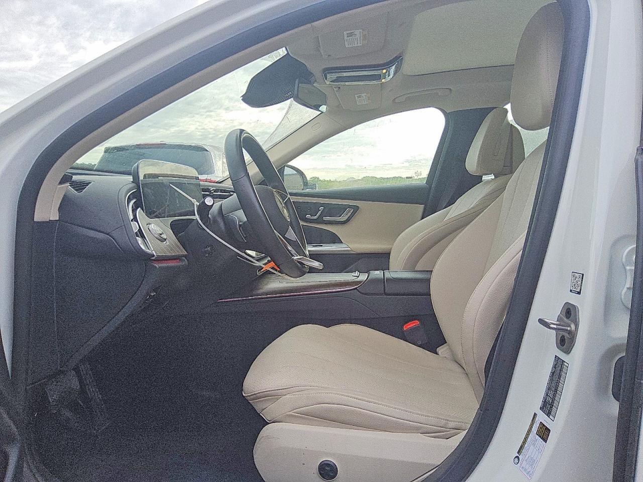 2025 MERCEDES-BENZ E-Class