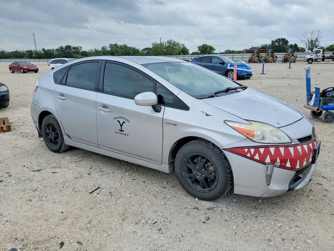 2015 TOYOTA PRIUS