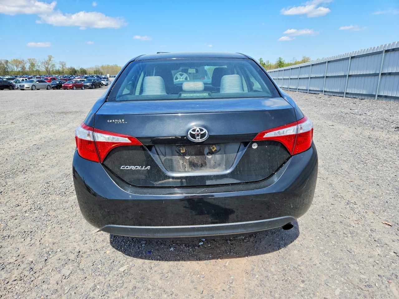 2015 TOYOTA COROLLA