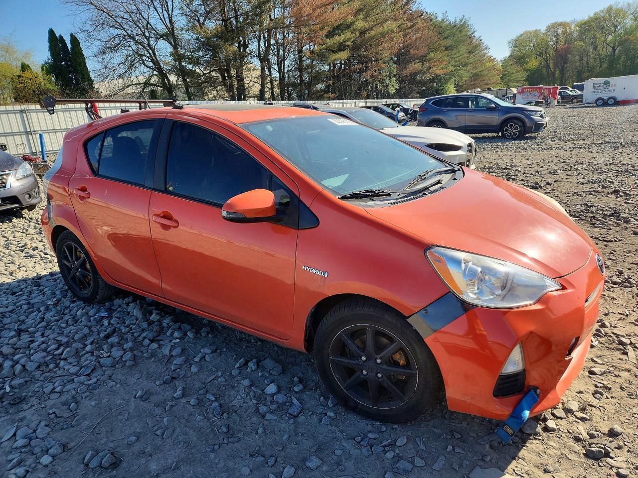 2012 TOYOTA Prius c