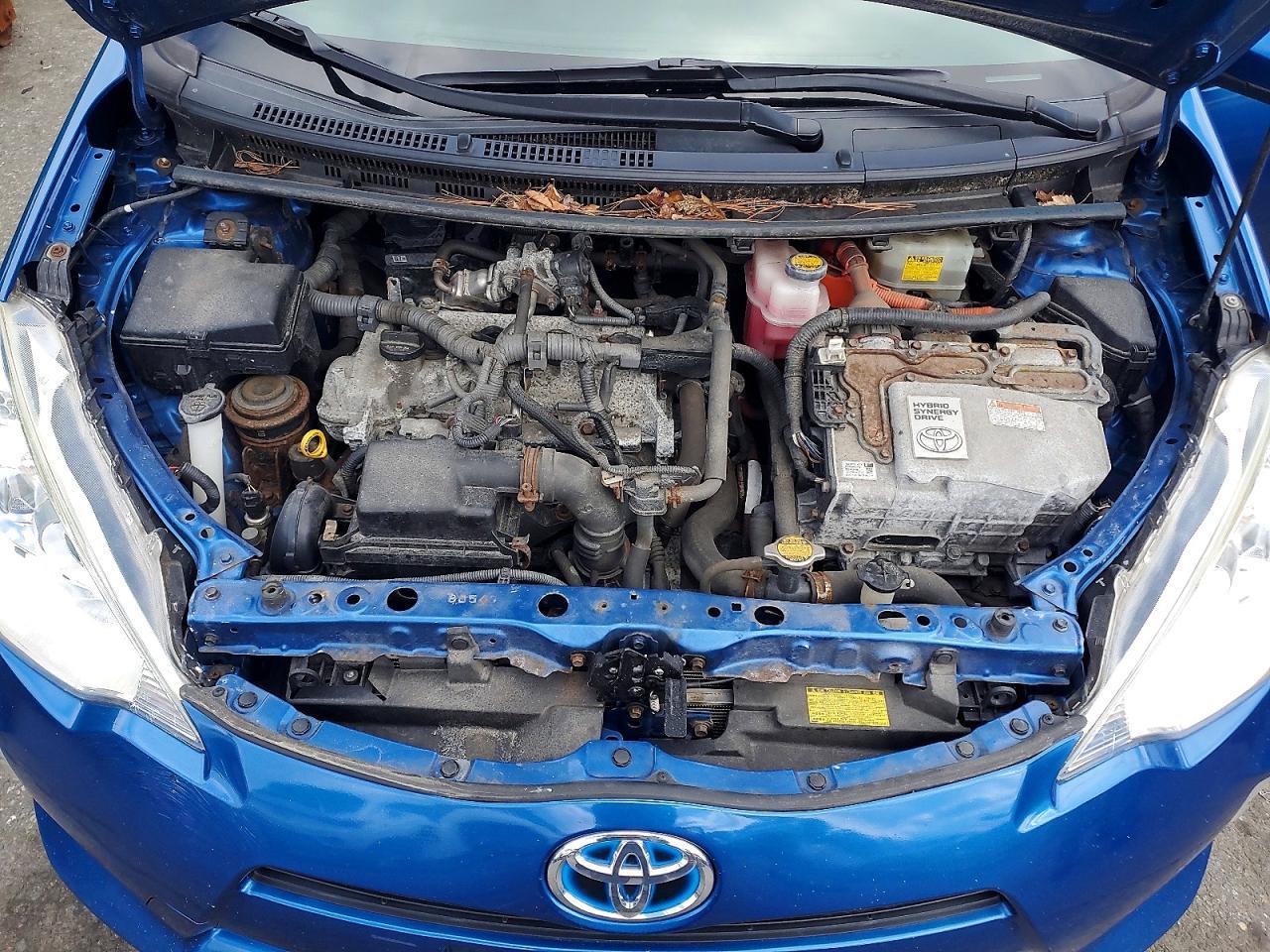 2014 TOYOTA Prius c