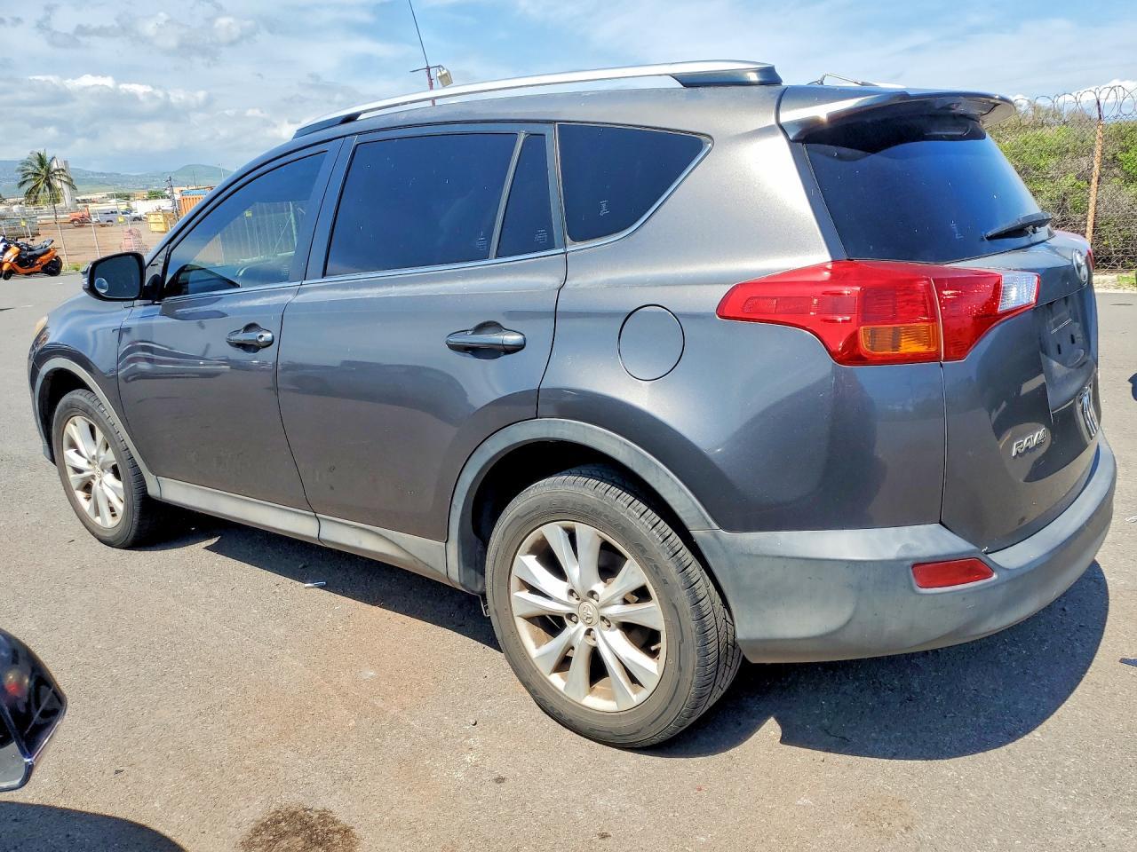 2013 TOYOTA RAV4