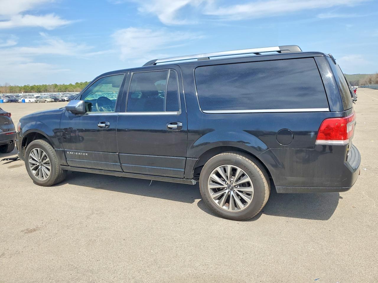 2017 LINCOLN Navigator