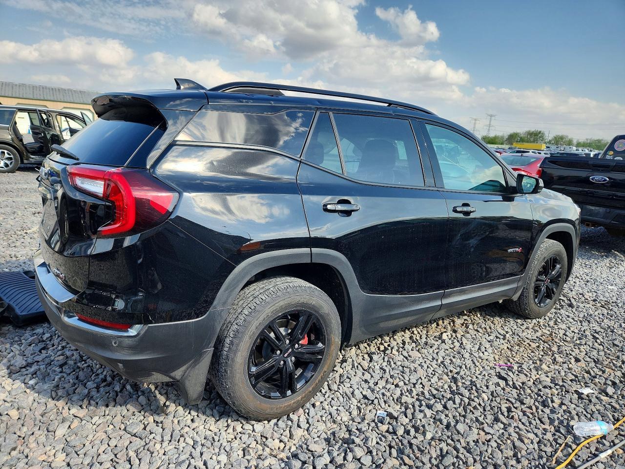 2023 GMC Terrain