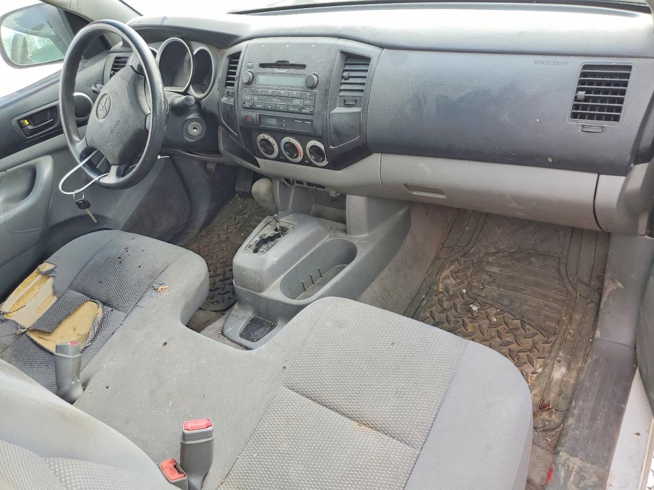 2011 TOYOTA TACOMA
