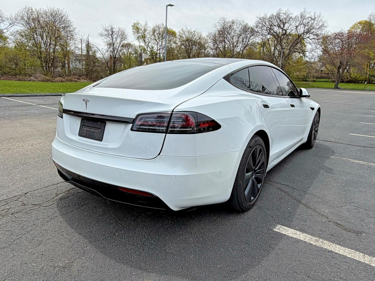 2022 TESLA MODEL S