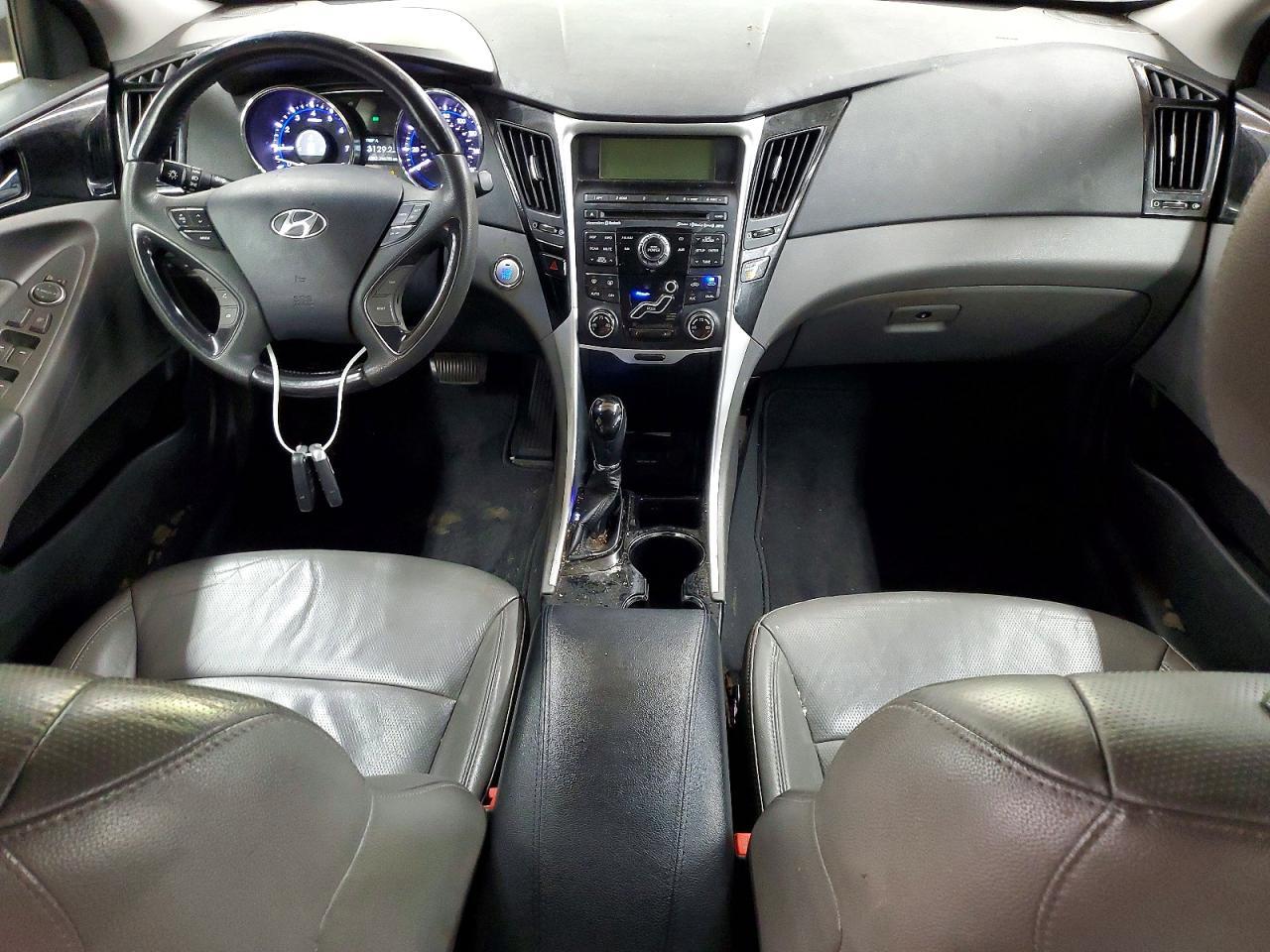 2011 HYUNDAI SONATA