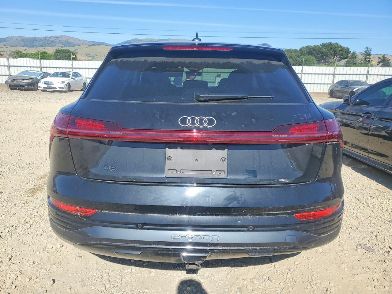 2024 AUDI Q8