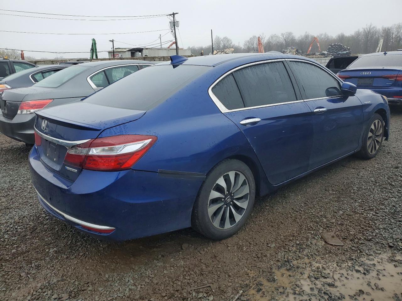 2017 HONDA ACCORD