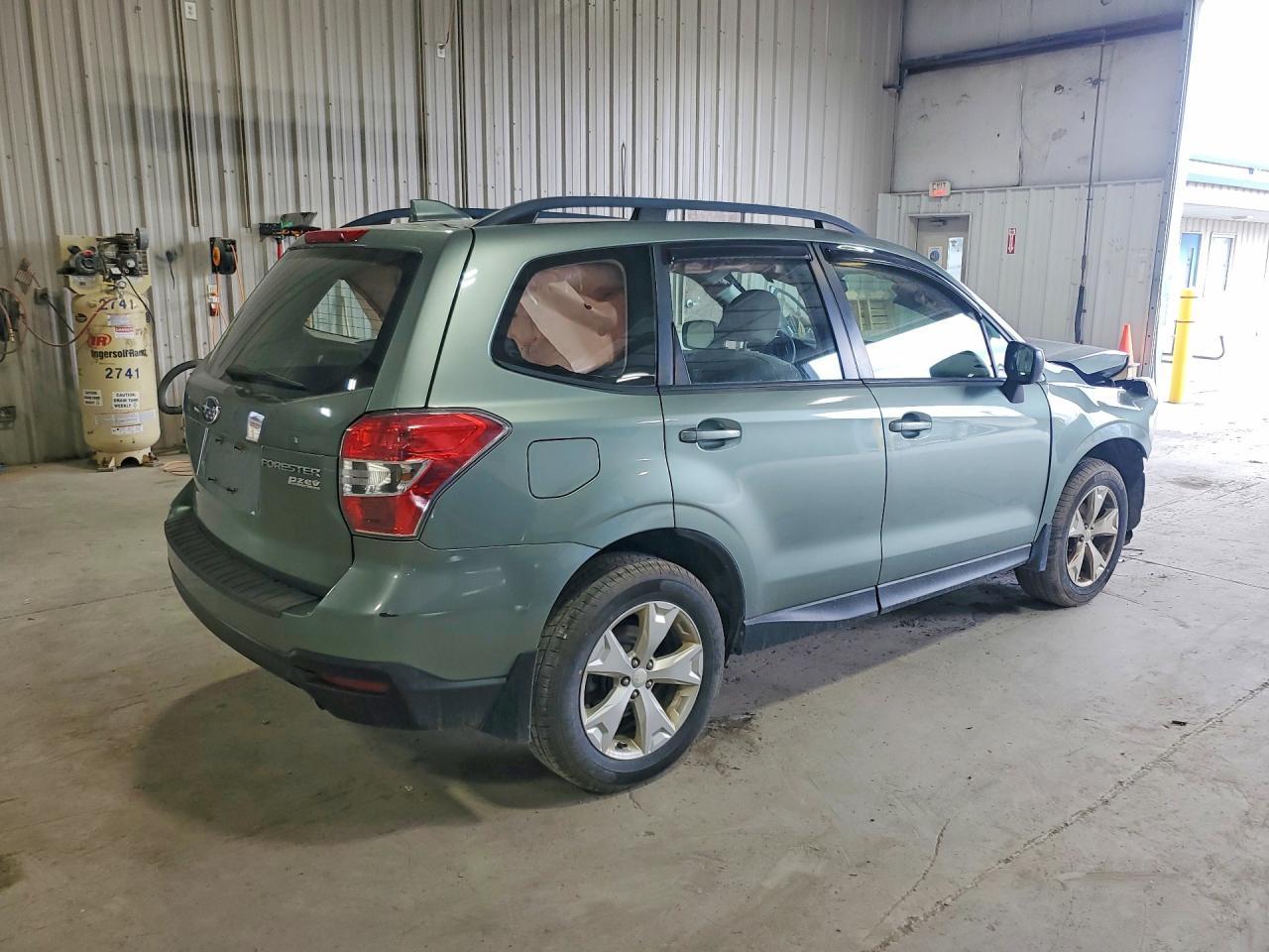 2016 SUBARU FORESTER