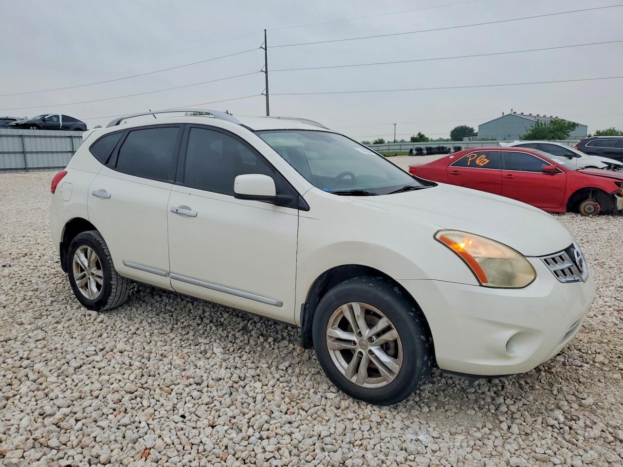 2013 NISSAN ROGUE